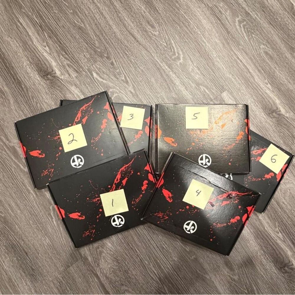 Hunt a Killer STARSTRUCK murder mystery complete box set all 6 boxes included